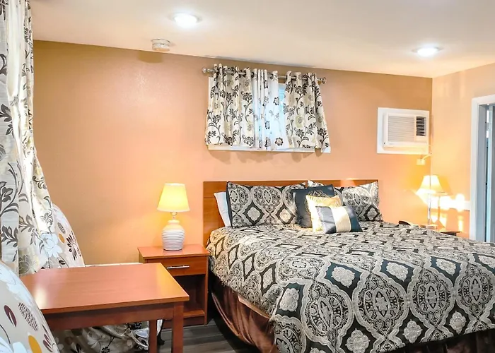Briarcliff Motel